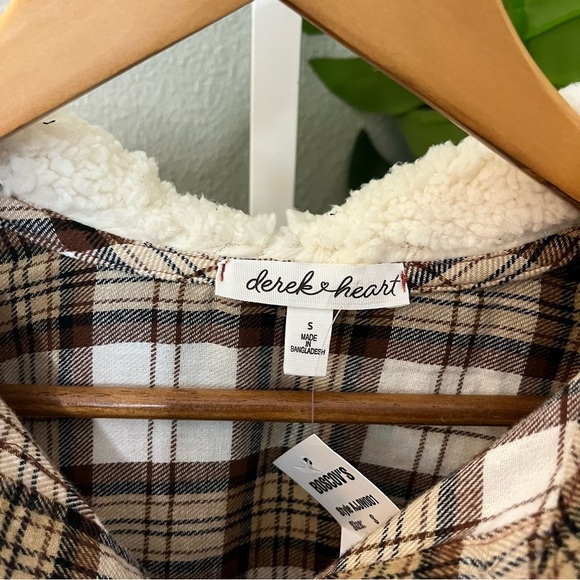 🤍 Derek Heart Plaid Sherpa-Lined Hoodie Shacket Sz S | Cute Cropped Plaid Hoodie - Picture 3 of 11